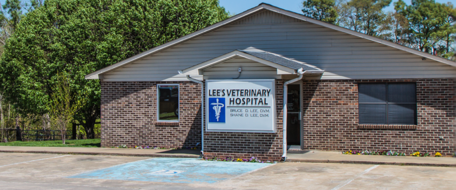 Lee's Veterinary Hospital | Cullman, AL 35058